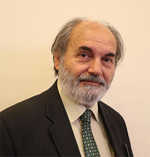 타릭 귀너셀(Tarık Günersel)