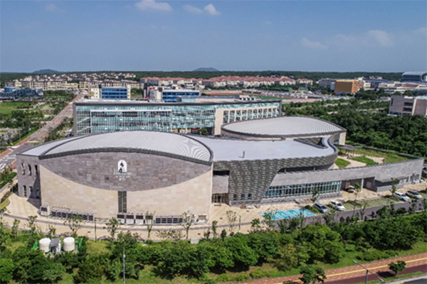 미국계 세인트존스베리아카데미(SJA) 제주.