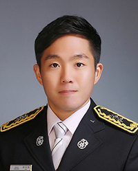 좌익전 소방장<br>
