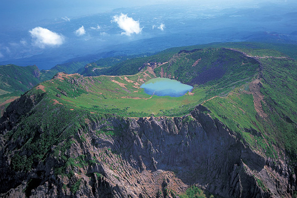 한라산 정상과 백록담