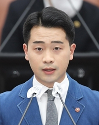 강경흠 전 제주도의원