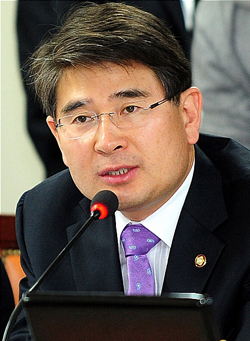 ㅜ에서 김재윤 전 국회의원
