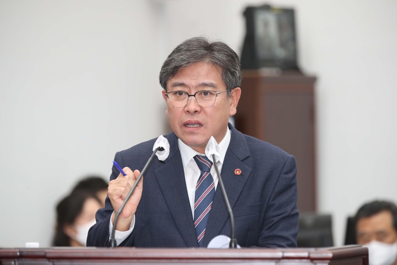 현길호 제주도의원이 '제주도 지역언론 발전 지원 조례안'을 대표발의했다. 