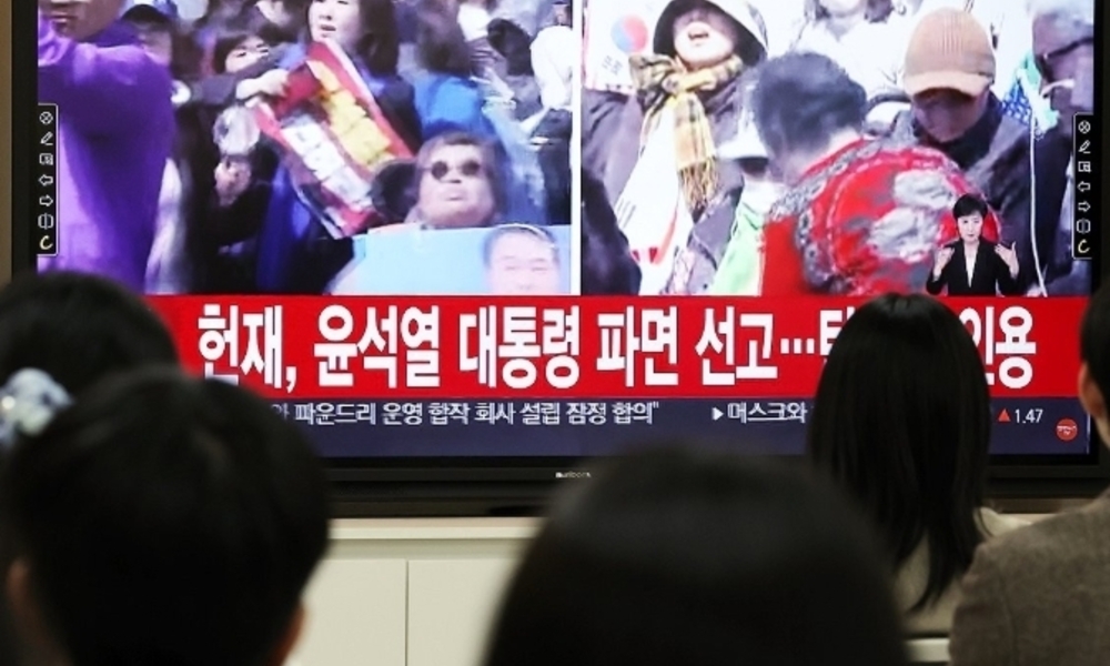헌법 수호의 권리와 의무를 잊는 순간 ... 민주주의 위기는 다시 온다