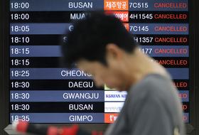 제주, 강한 비바람에 하늘·바닷길 차질 ... 항공기 19편 결항