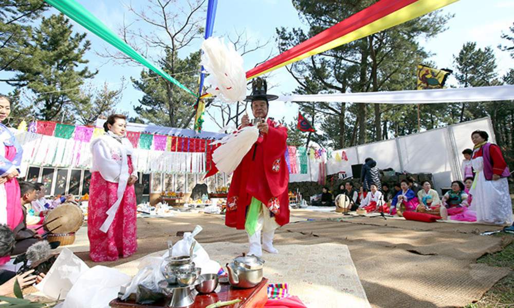 실생활서 자취 감춘 제주 토속신앙 ... 신화·전설 등 스토리만