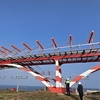 제주공항 로컬라이저, 철재 구조물 안전성 논란에 철거