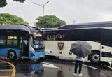 수학여행단 태운 관광버스, 시내버스와 충돌 … 고교생 3명 부상