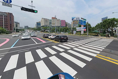어르신 왕래 잦은 횡단보도 ... 보행시간 최대 16초 길어졌다