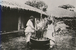 변화의 소용돌이 ... 우잣(전통 울타리 안) 공간의 구조