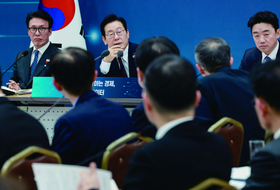 반도체 빼면 ‘수출 역성장’ … 산업 체질 개선 시급하다