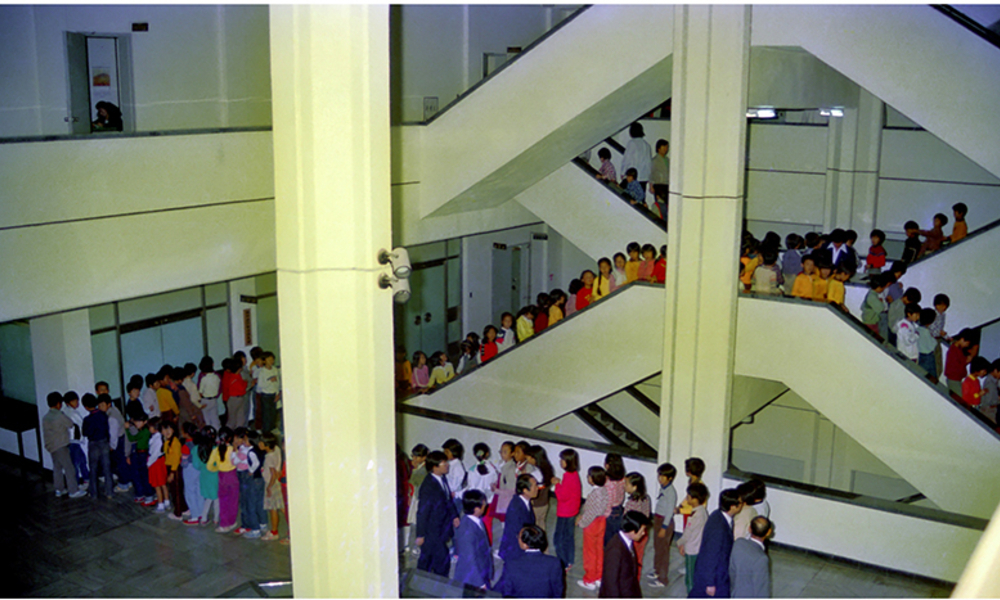 [포토 제주오디세이] 1980년 제주도청 내부 그리고 지금