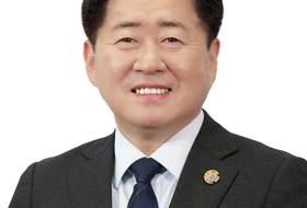 오영훈, 제주도지사 예비후보 등록 ... 재선 도전 나서다