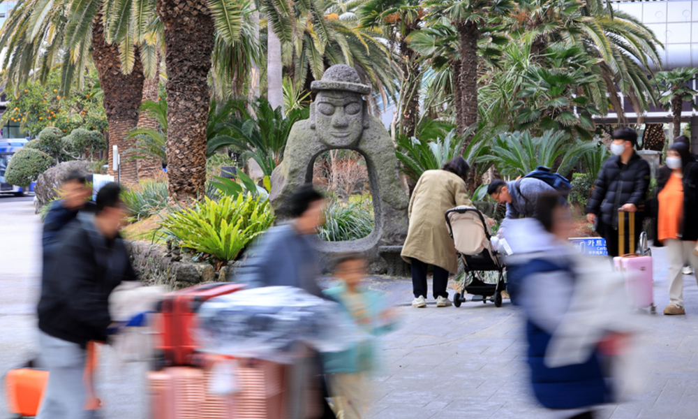국내선 유류할증료 4.4배 인상에 제주 관광업계 '비상등'